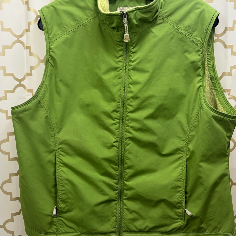 L.L. Bean Women's XL Green Vest